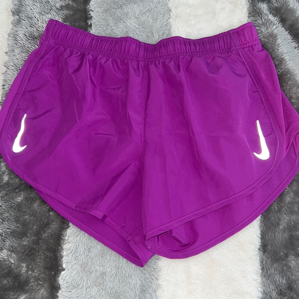 Nike drift shorts size M
